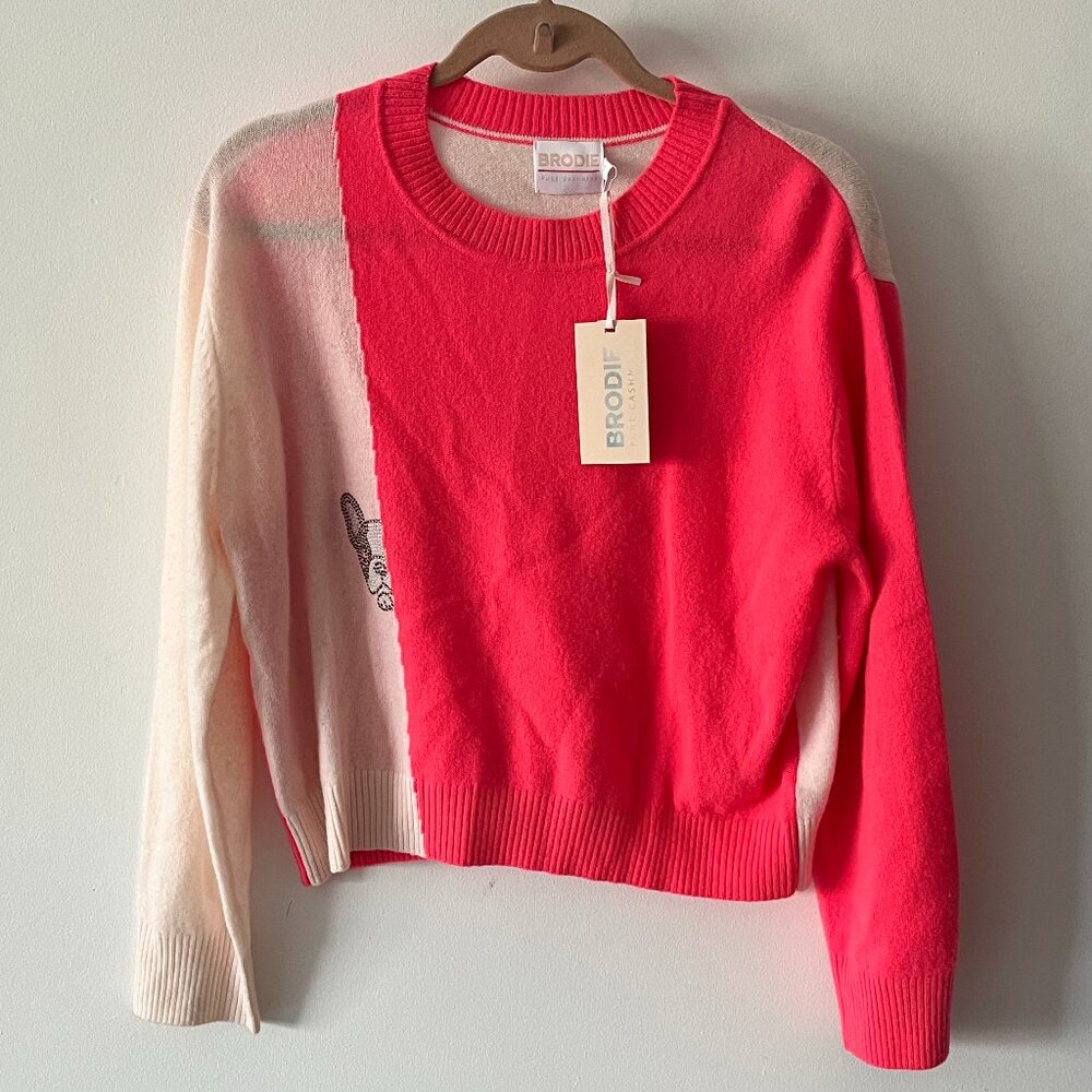 NWT Brodie Pure Cashmere Sweater M. Rhinestone French Bulldog Detail